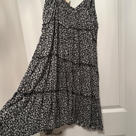 New !! - Picture 2 of 4